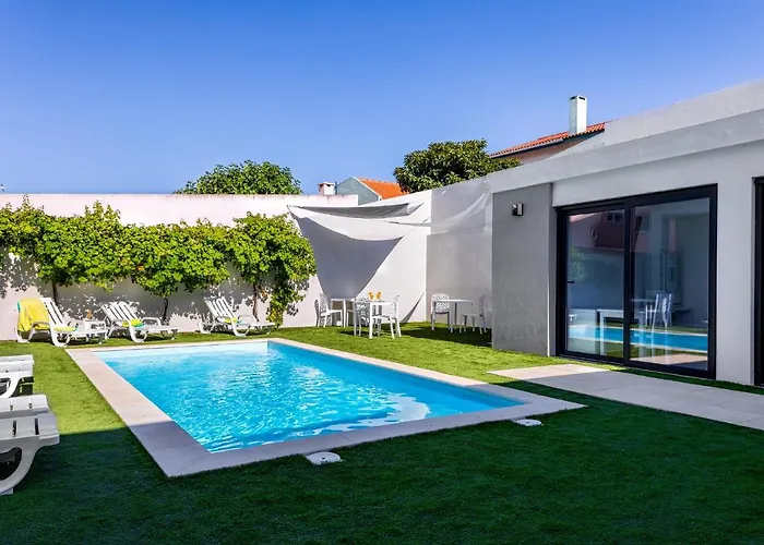 Ilheu 25 House 4* Peniche