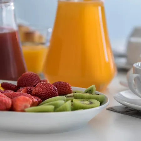 Alojamento de Acomodação e Pequeno-almoço Ilheu 25 House 4*
