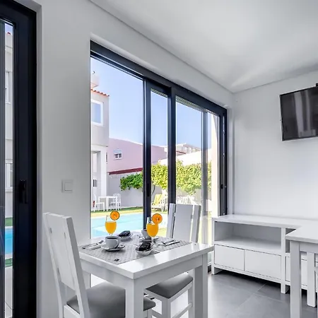 Bed and Breakfast Ilheu 25 House 4*
