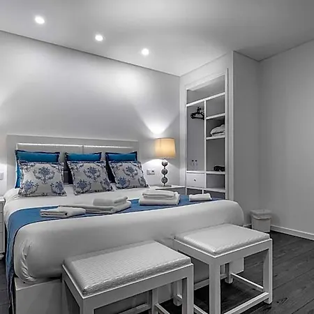 Bed and Breakfast Ilheu 25 House