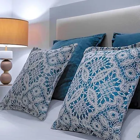 Ilheu 25 House Bed and Breakfast